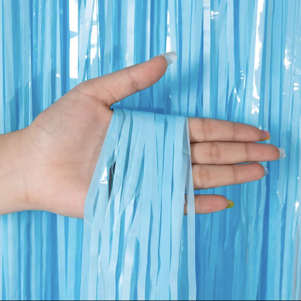 וילון פרנזים לקישוט בצבע תכלת מקרון