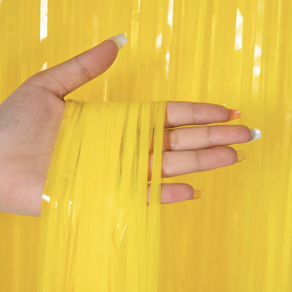 וילון פרנזים לקישוט בצבע צהוב מקרון