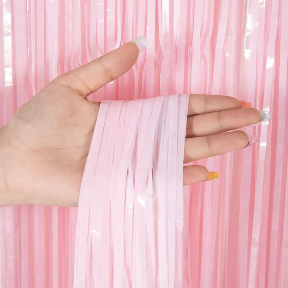 וילון פרנזים לקישוט בצבע ורוד מקרון