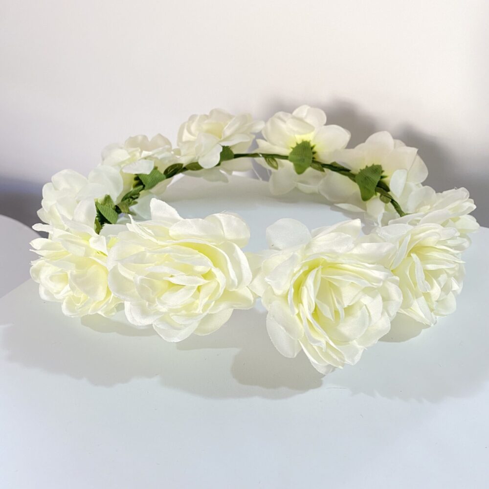 זר פרחים לראש לבן