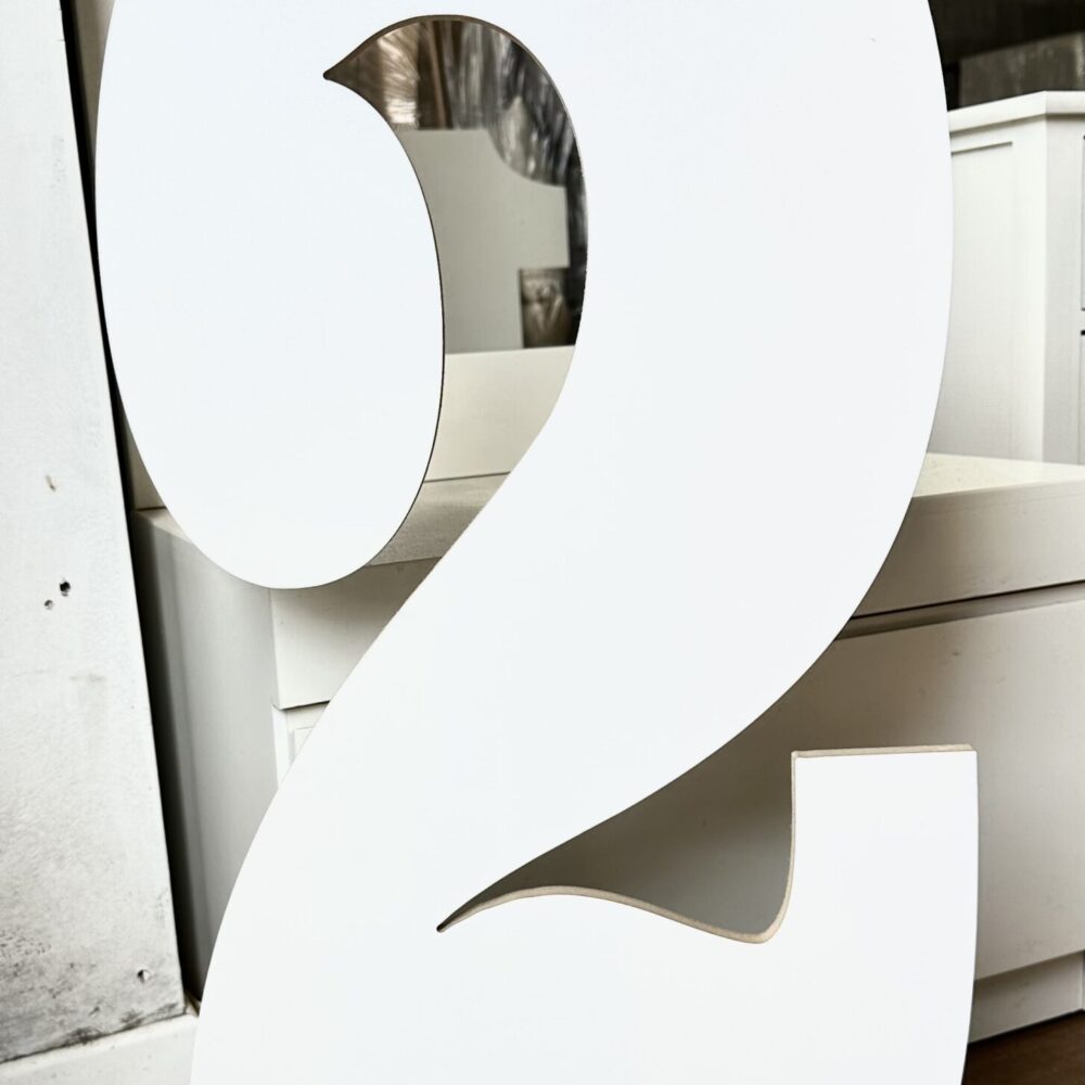 מעמד סיפרה 2 מעץ גובה 80 ס״מ