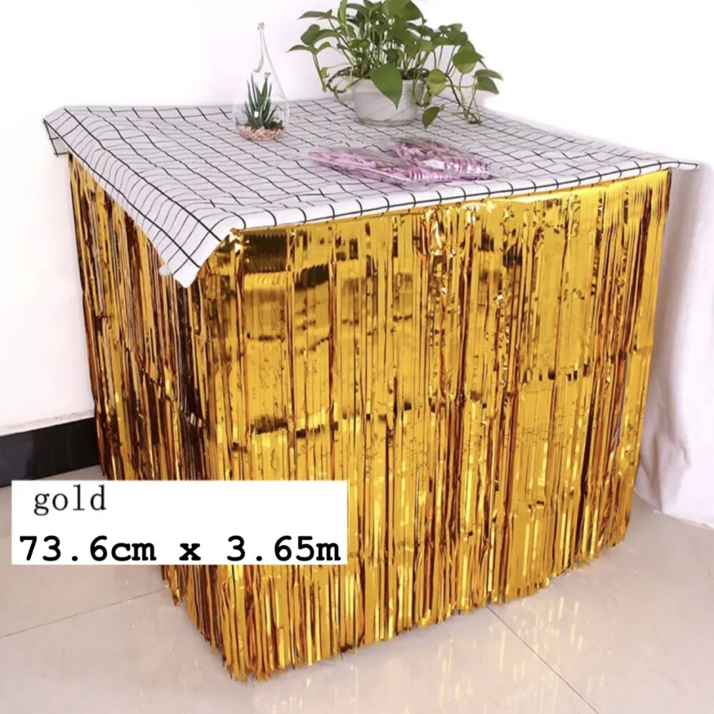 חצאית פרנזים לשולחן 73.6cm x 3.65m זהב