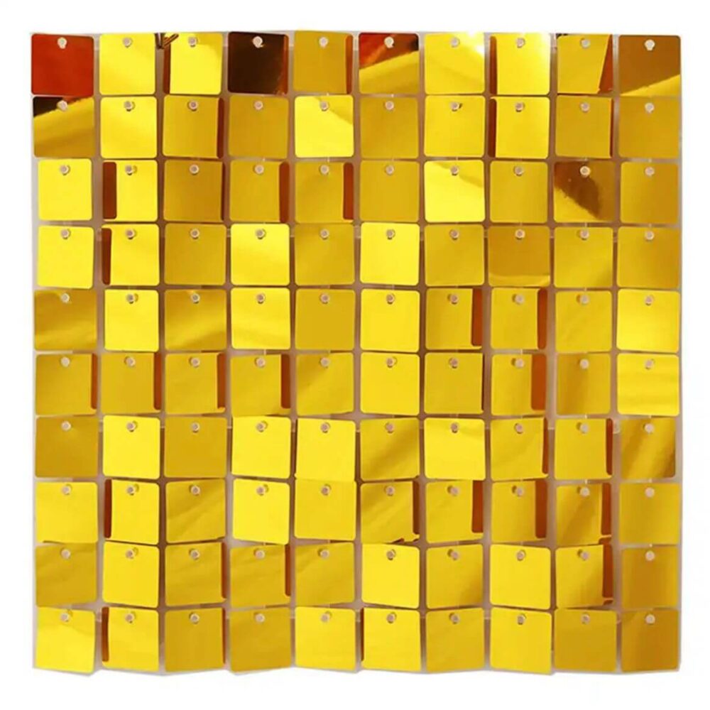 קיר פייטים נוצץ בצבע זהב