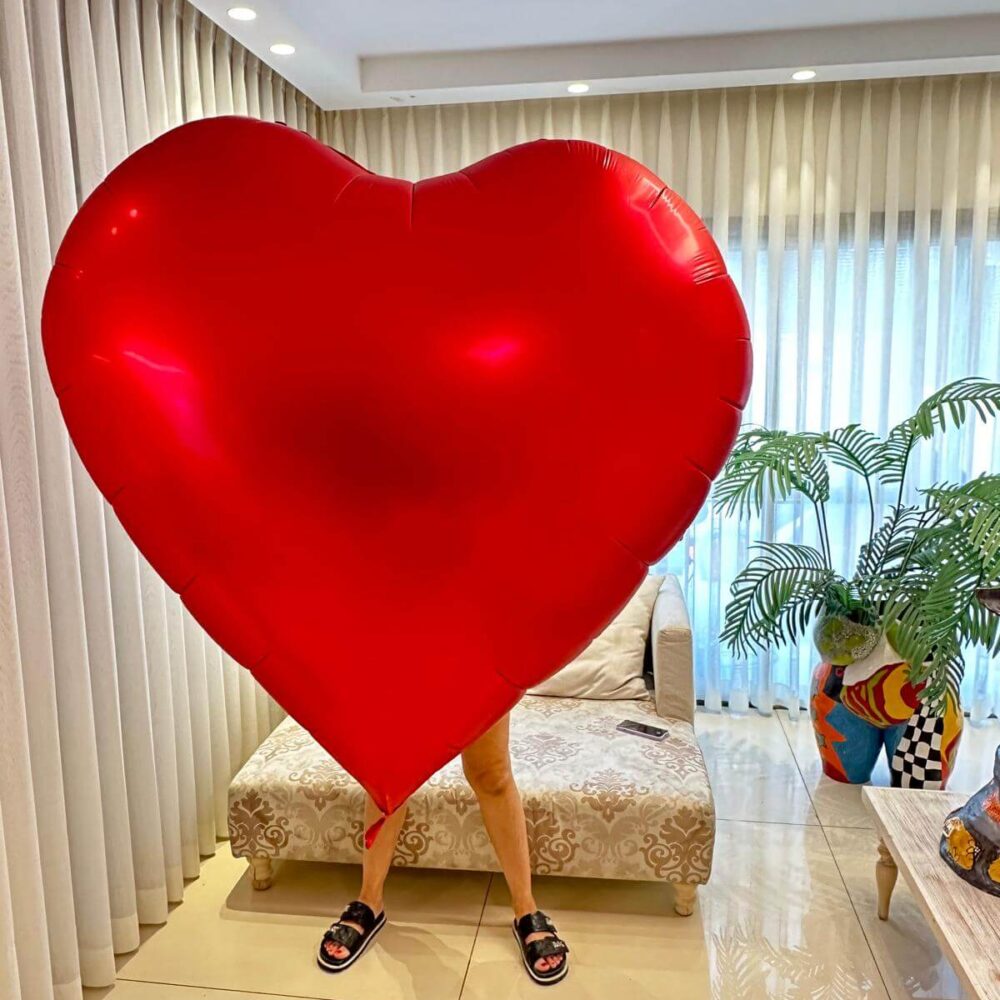בלון לב אדום ענק במיוחד