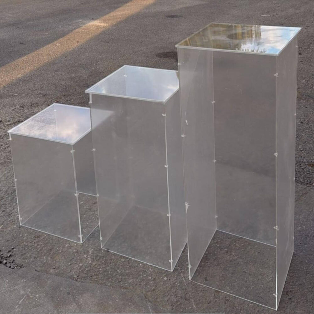 סט במות מרובעות שקופות מתקפלות