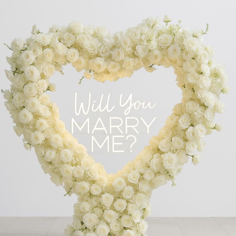 סטנד לב פרחים להצעת נישואין