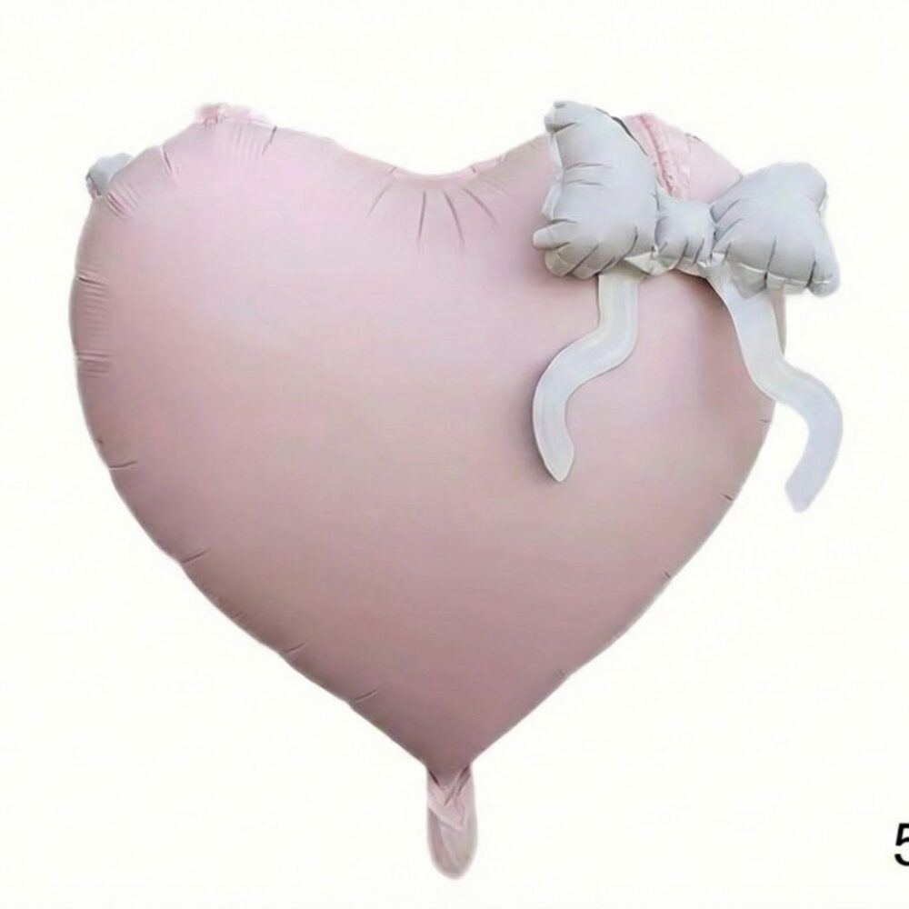 בלון מיילר לב 22 אינצ׳ עם עיטור פפיון מיוחד